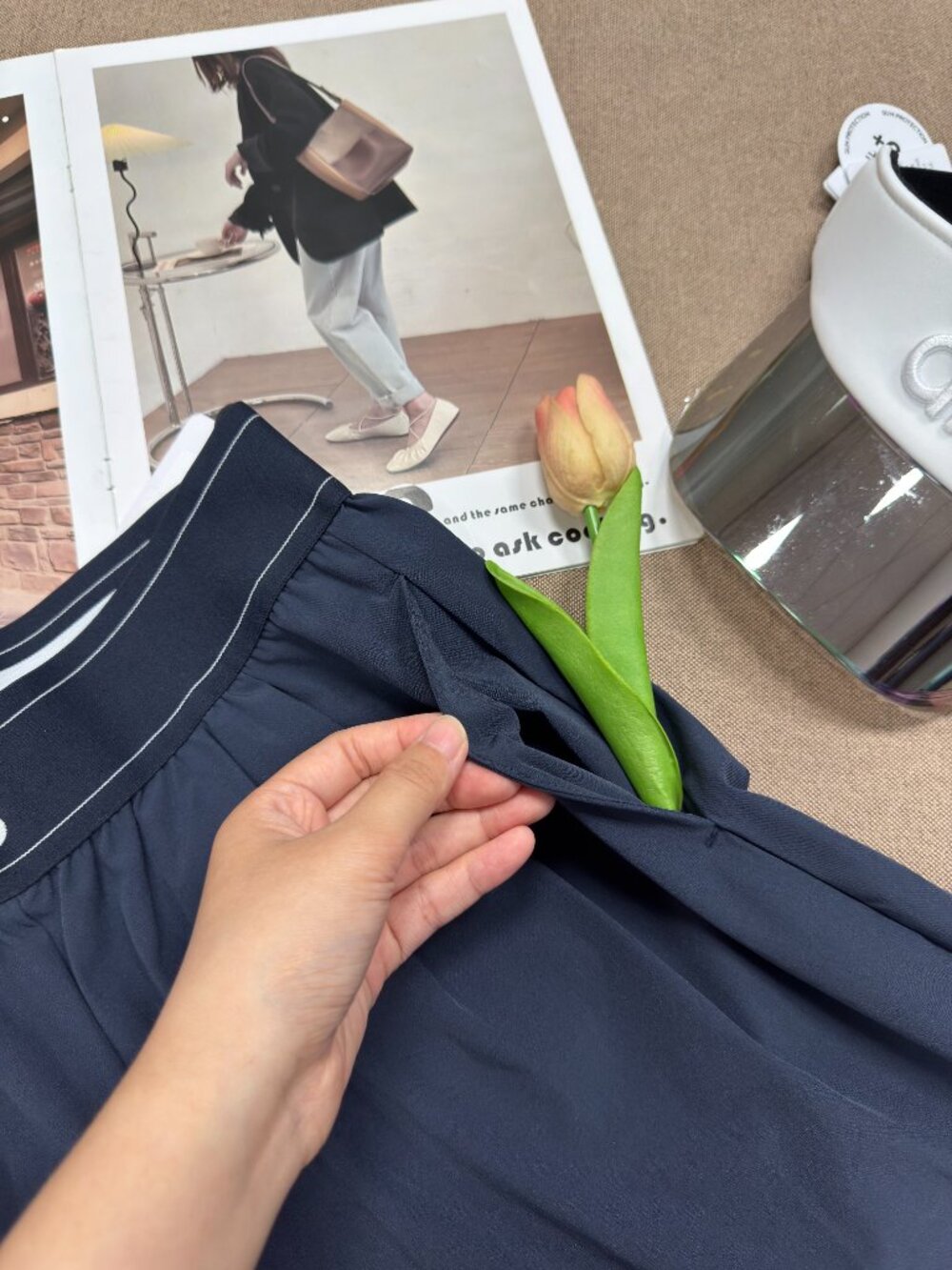 👖ALO Yoga Suit Up Trouser💙 Navy Blue (Regular) Leg-lengthening fit - Picture 7 of 9